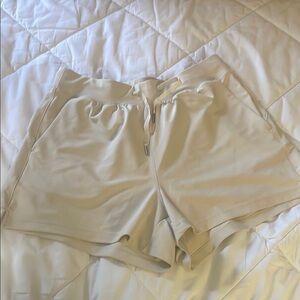 Women's Cream Shorts